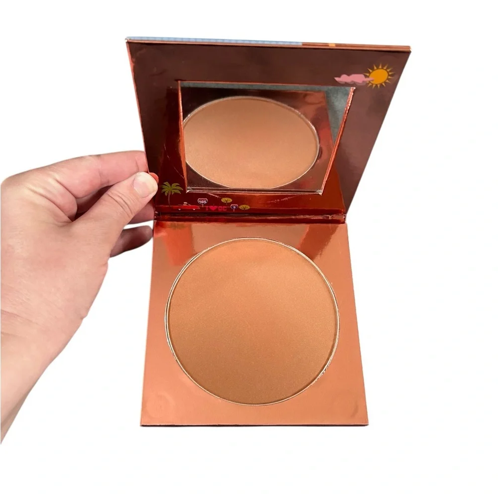 Vintage Y2K Hard Candy SoCal Glow BIG Bronzing Powder 4” Compact Collectible NWT